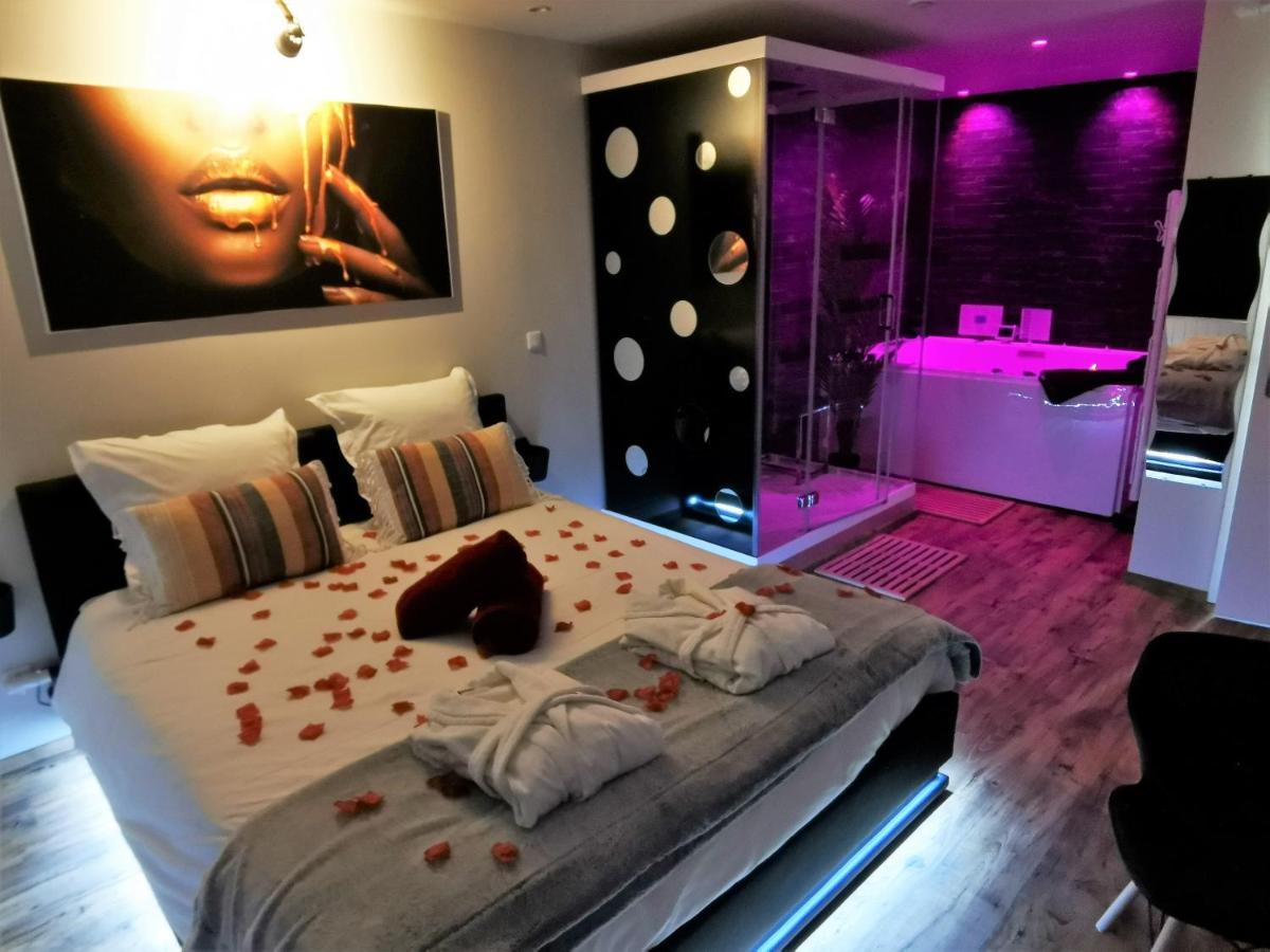 Spa Privatif Love Room, Le Hammam Et Bulles, Chez Nuits Chartraines Chartres Exterior photo