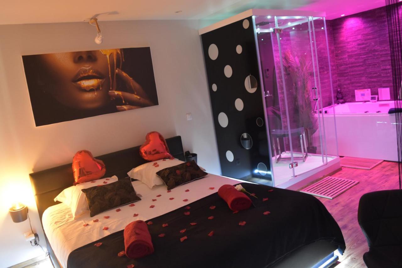Spa Privatif Love Room, Le Hammam Et Bulles, Chez Nuits Chartraines Chartres Exterior photo